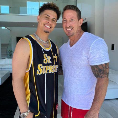 austin mcbroom height|Austin McBroom Wiki, age, height, net worth, parents, ethnicity